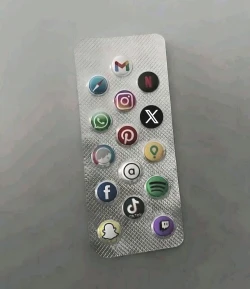 Social Media Pills